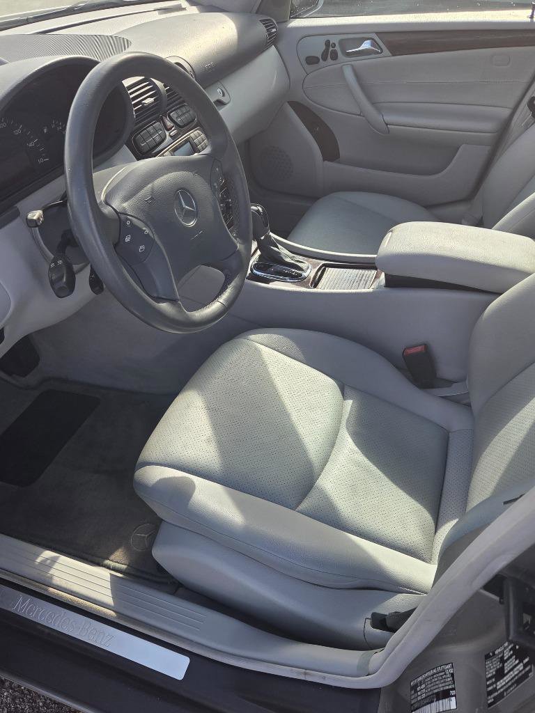 Used 2003 Mercedes-Benz C 240 Sedan image 12
