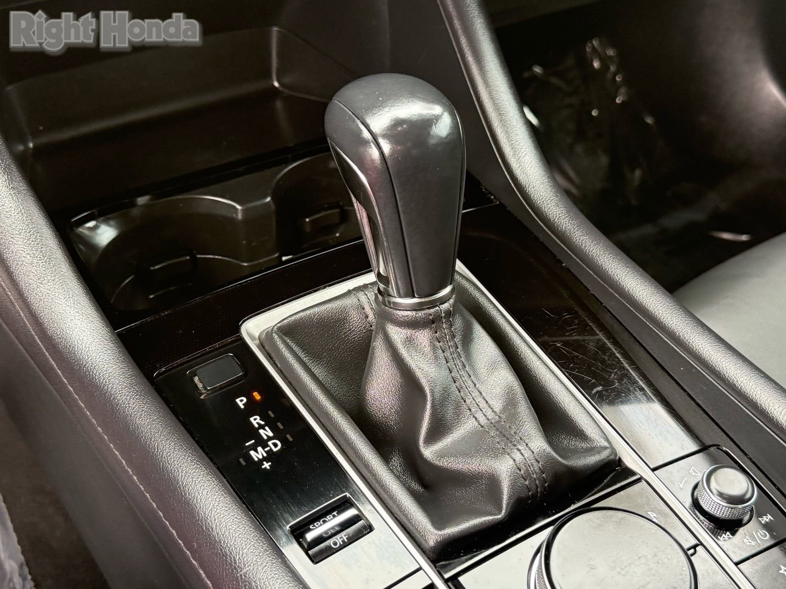 Used 2024 MAZDA MAZDA3 s image 24