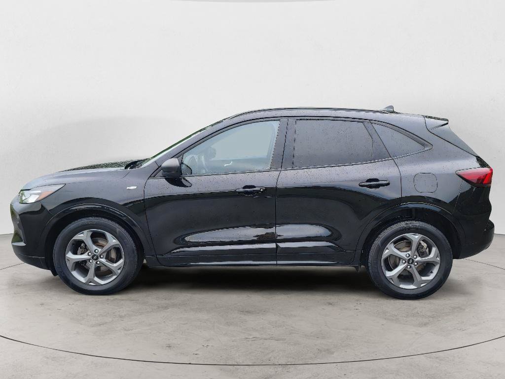 Used 2023 Ford Escape ST-Line w/ Tech Pack #1 AWD/4WD image 7