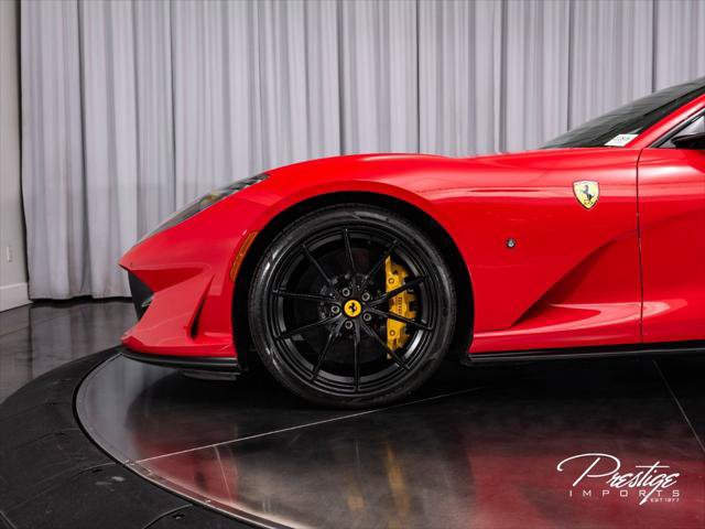 Used 2020 Ferrari 812 Superfast RWD image 9