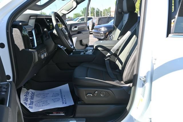 New 2026 GMC Sierra 3500 Denali w/ Denali Reserve Package AWD/4WD image 18