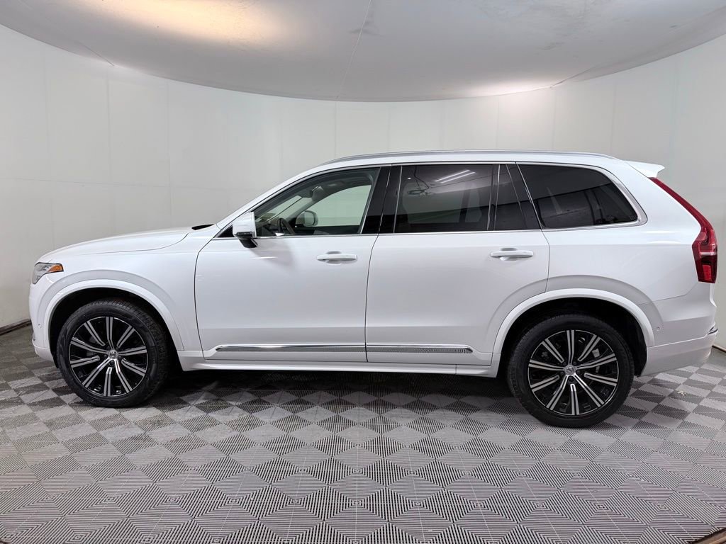 Used 2023 Volvo XC90 B6 Plus AWD/4WD image 3