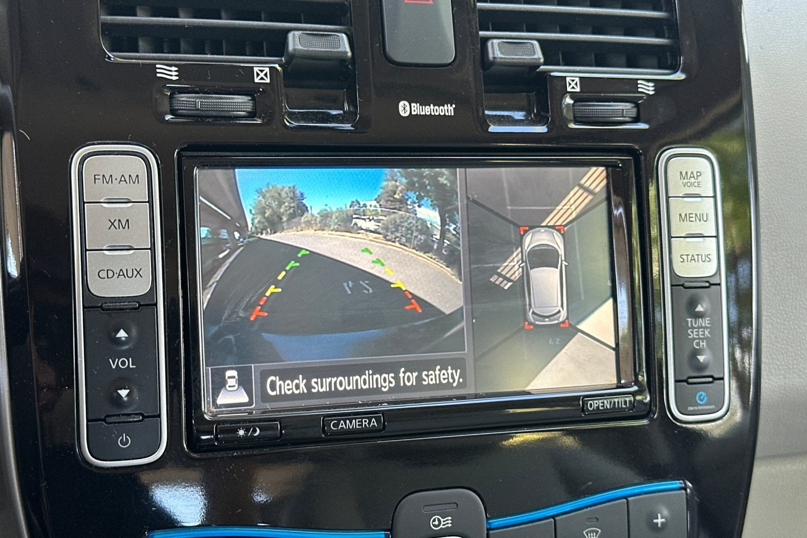 Used 2013 Nissan Leaf SV w/ LED & Quick Charge Pkg FWD image 19