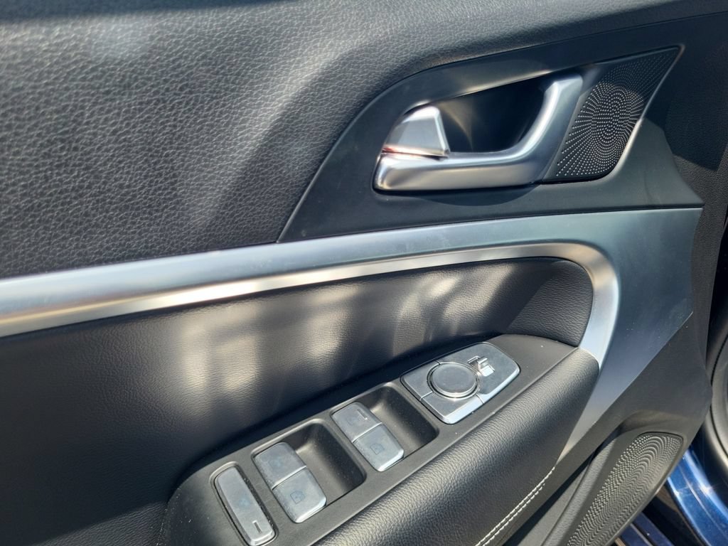 Used 2026 Genesis G70 2.5T RWD image 10