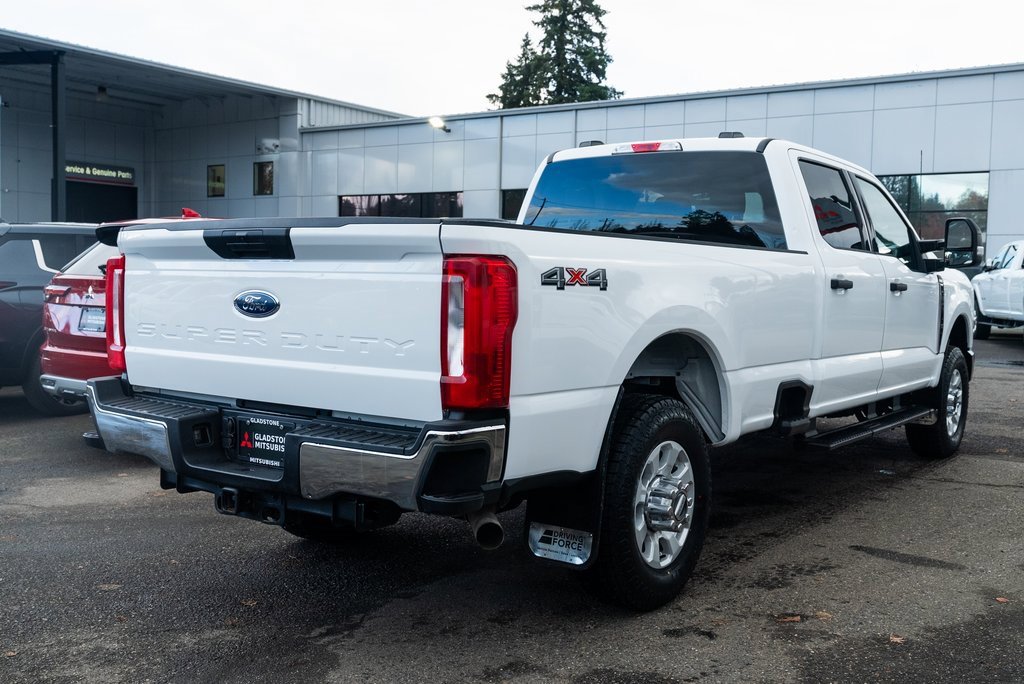 Used 2024 Ford F350 XLT image 6