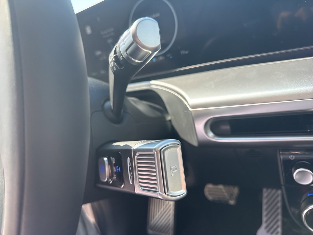 New 2026 Hyundai Ioniq 9 Calligraphy image 25