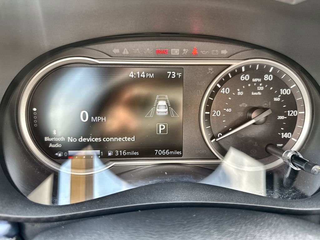 Used 2025 Nissan Versa SV w/ Trunk Package FWD image 10