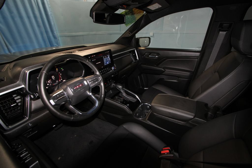 Used 2023 GMC Canyon Elevation w/ Elevation Premium Package RWD image 2