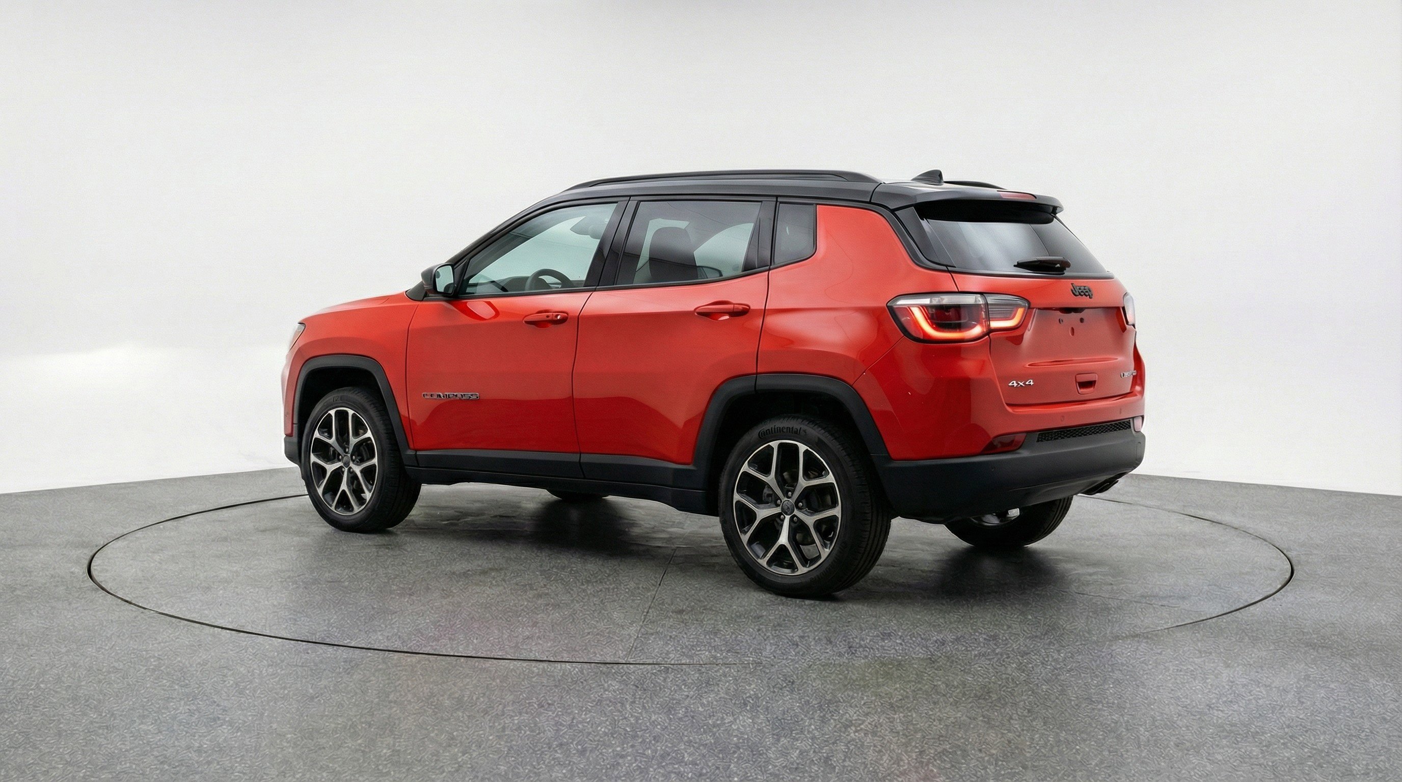 Used 2025 Jeep Compass Limited image 6