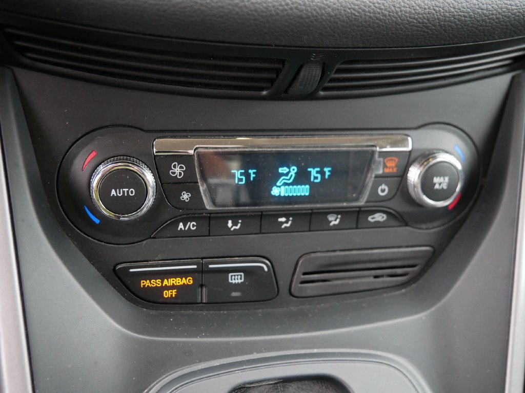 Used 2016 Ford Escape SE w/ SE Leather Comfort Package FWD image 22