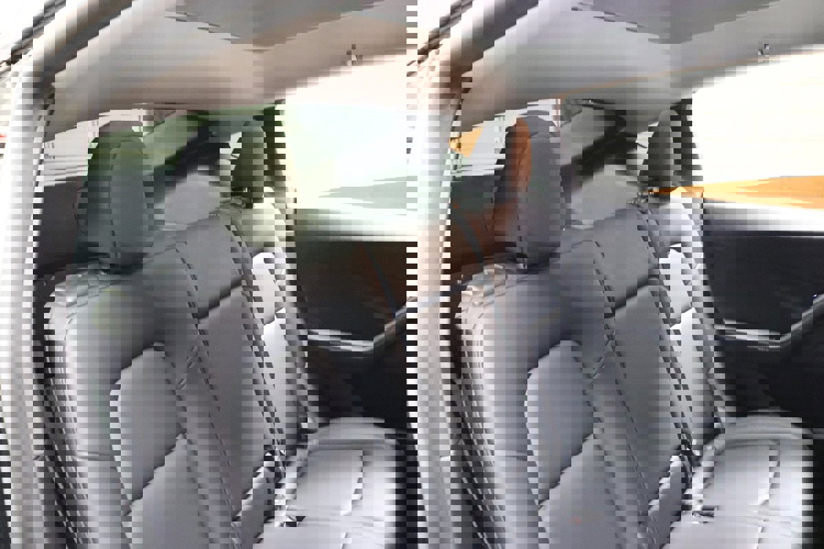 Used 2023 Tesla Model Y Long Range image 45