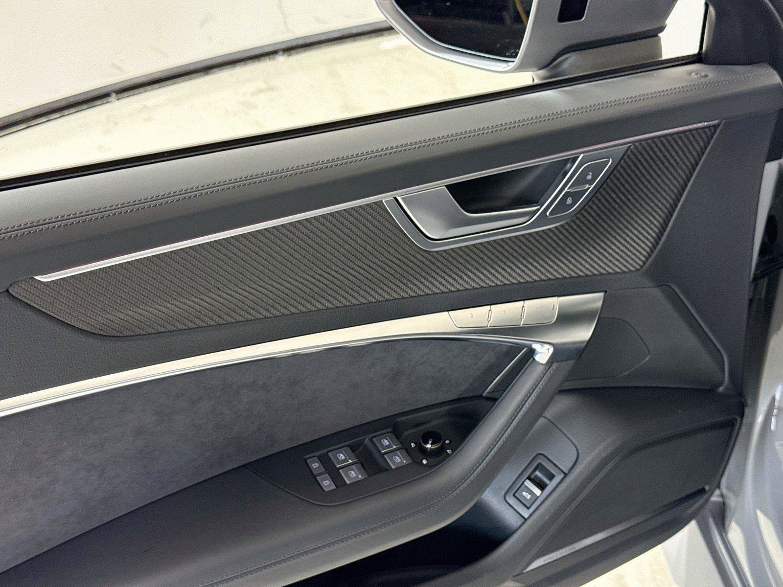 Used 2024 Audi RS 6 performance AWD/4WD image 13