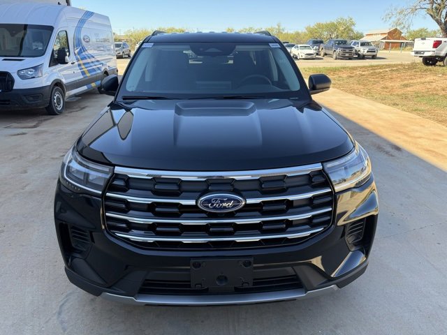 New 2026 Ford Explorer Active image 2