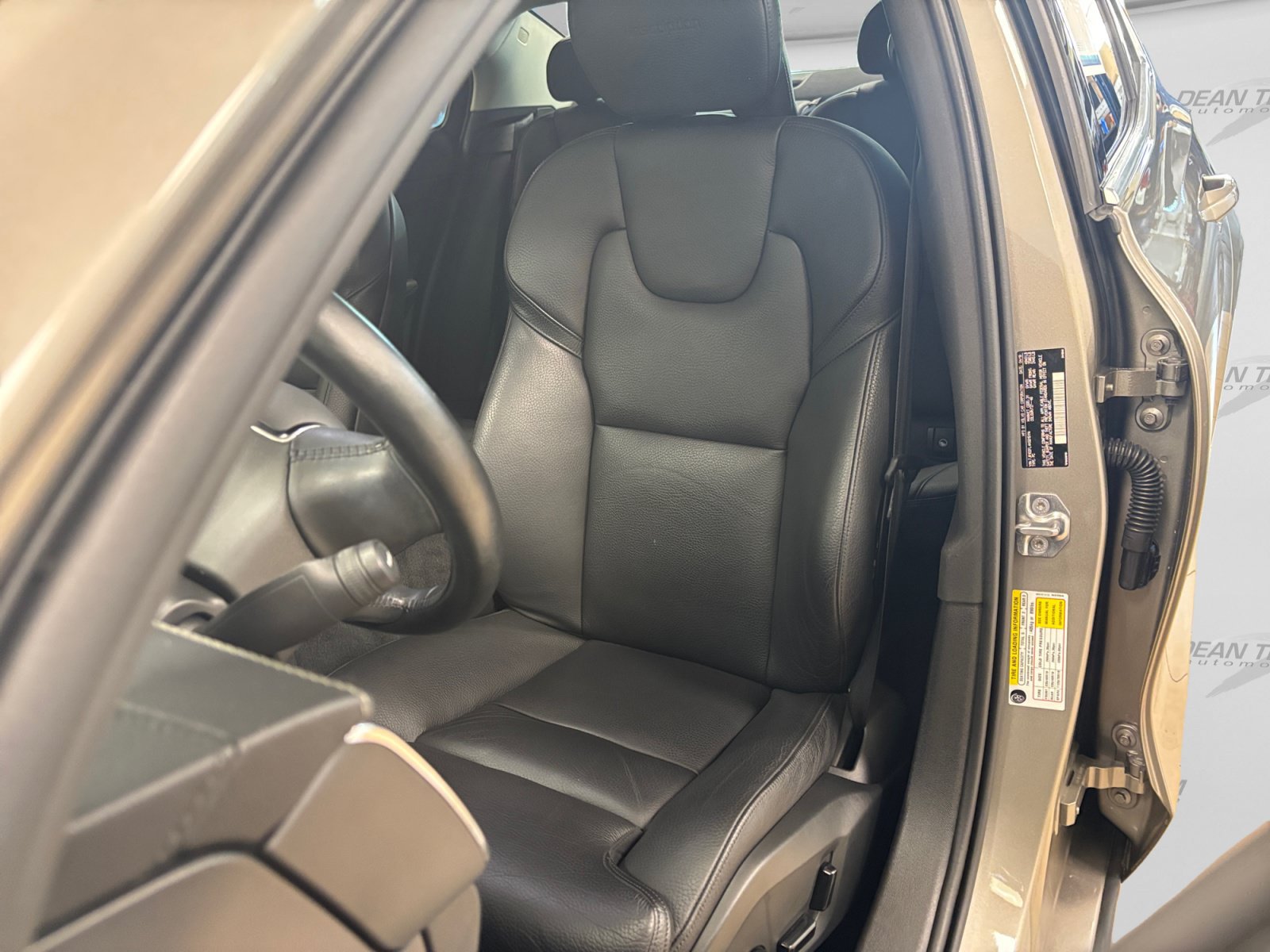 Used 2019 Volvo S60 T5 Inscription FWD image 33