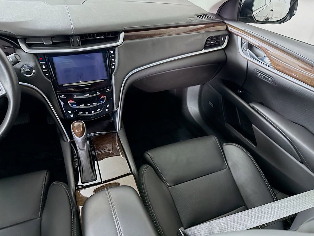 Used 2015 Cadillac XTS Luxury w/ Driver Awareness Package image 27