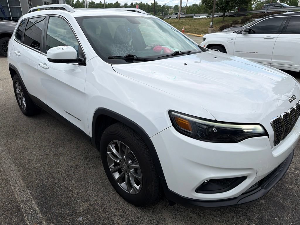Used 2019 Jeep Cherokee Latitude Plus w/ Comfort/Convenience Group AWD/4WD image 1