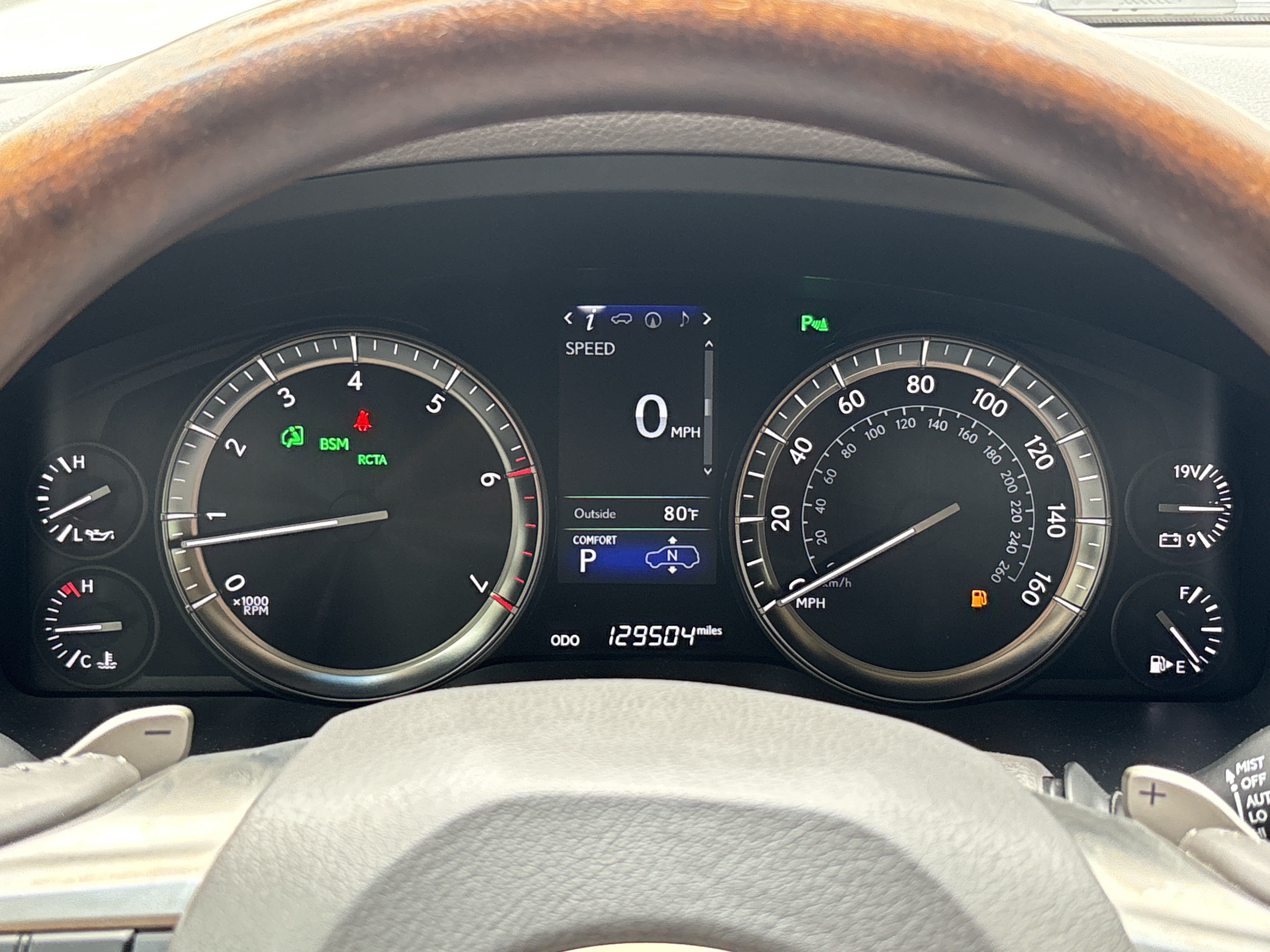 Used 2017 Lexus LX 570 4WD w/ Luxury Package image 21
