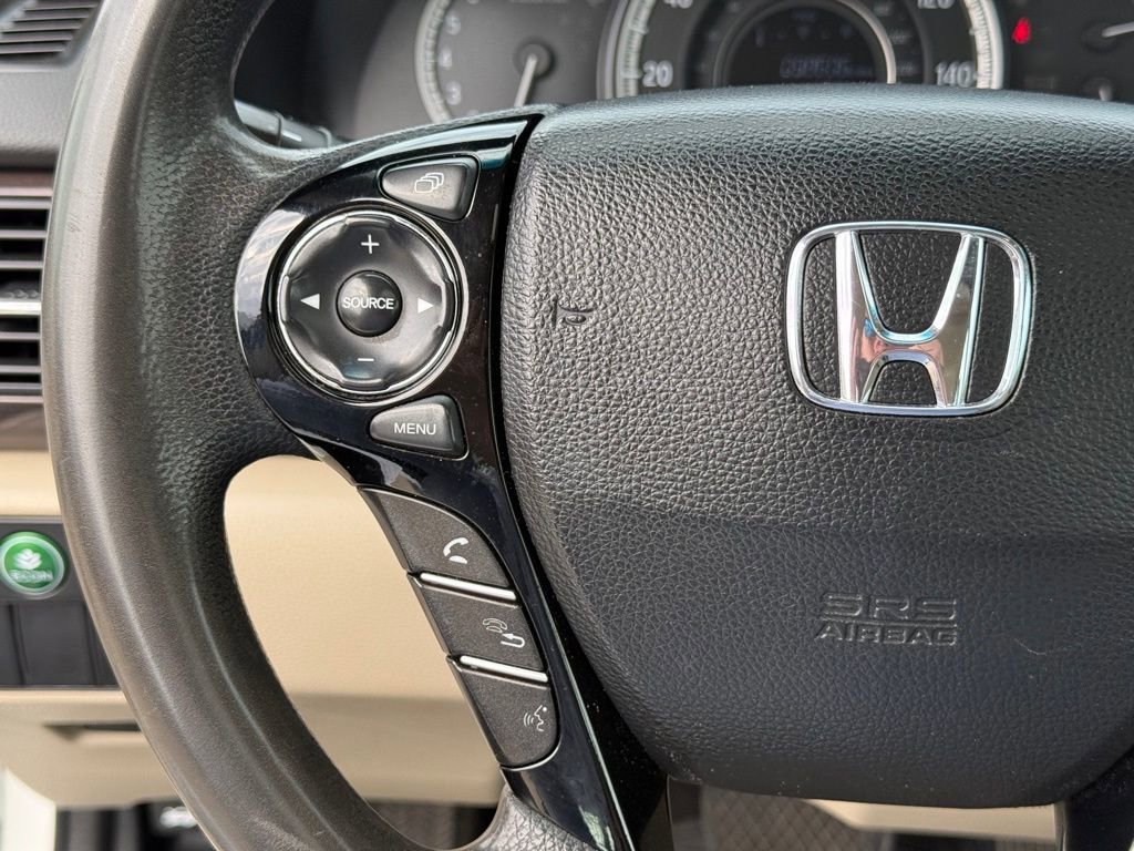 Used 2017 Honda Accord EX image 15