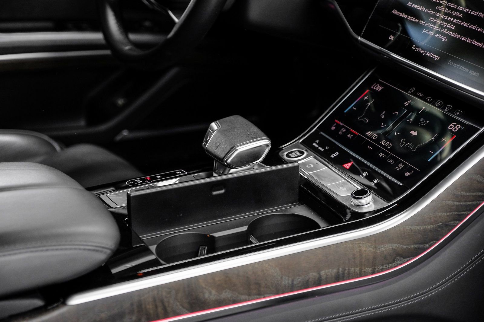 Used 2022 Audi A8 L 3.0T w/ Luxury Package image 34