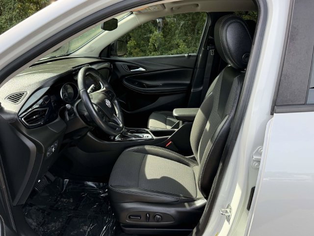Certified 2021 Buick Encore GX Select w/ Experience Buick Package AWD/4WD image 11