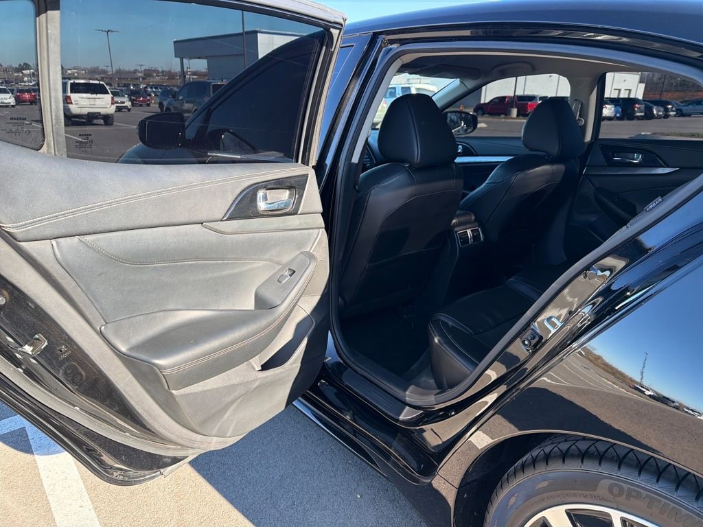 Used 2023 Nissan Maxima SV w/ Floor Mat Group image 26
