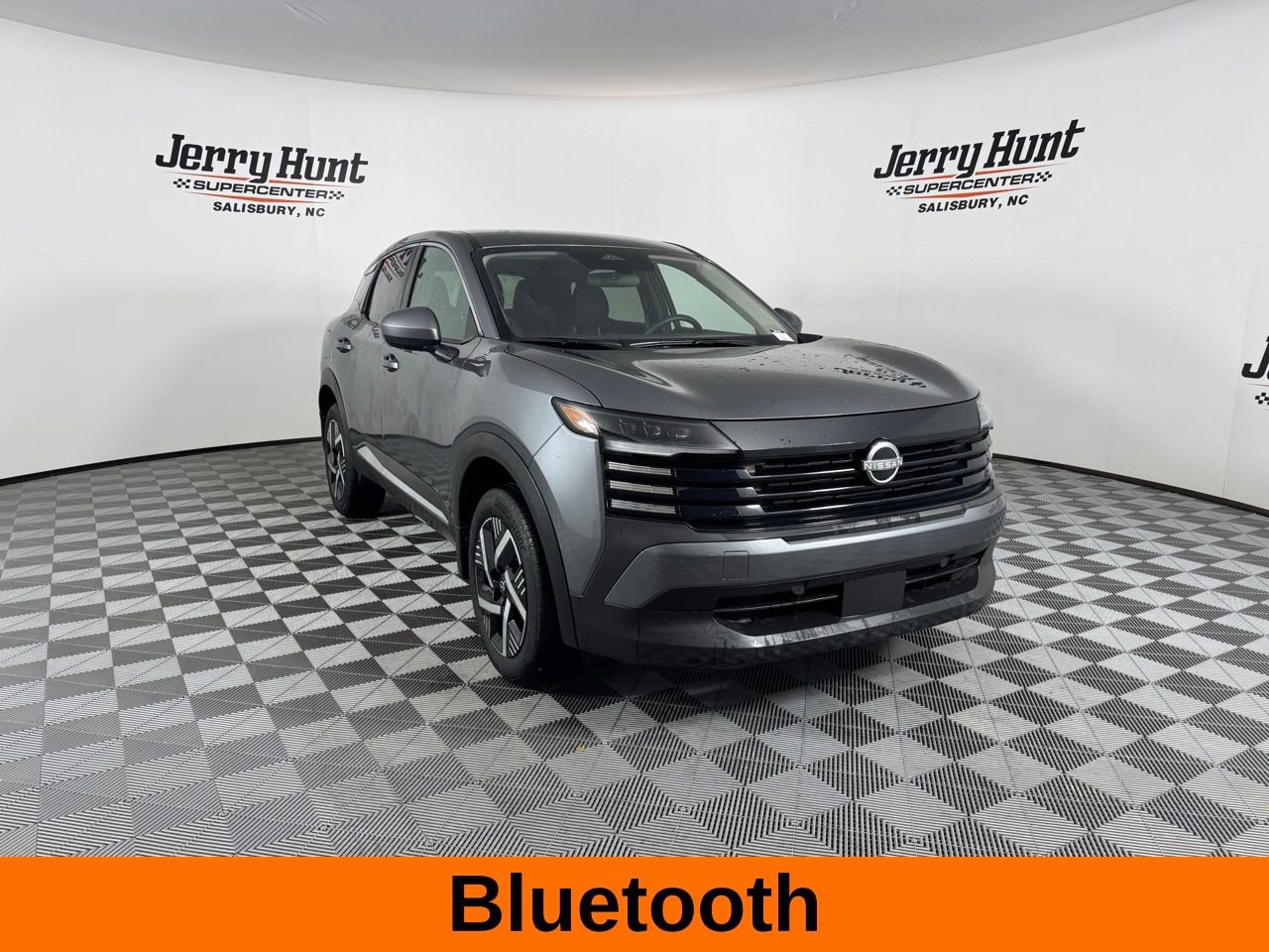 Used 2025 Nissan Kicks SV image 6