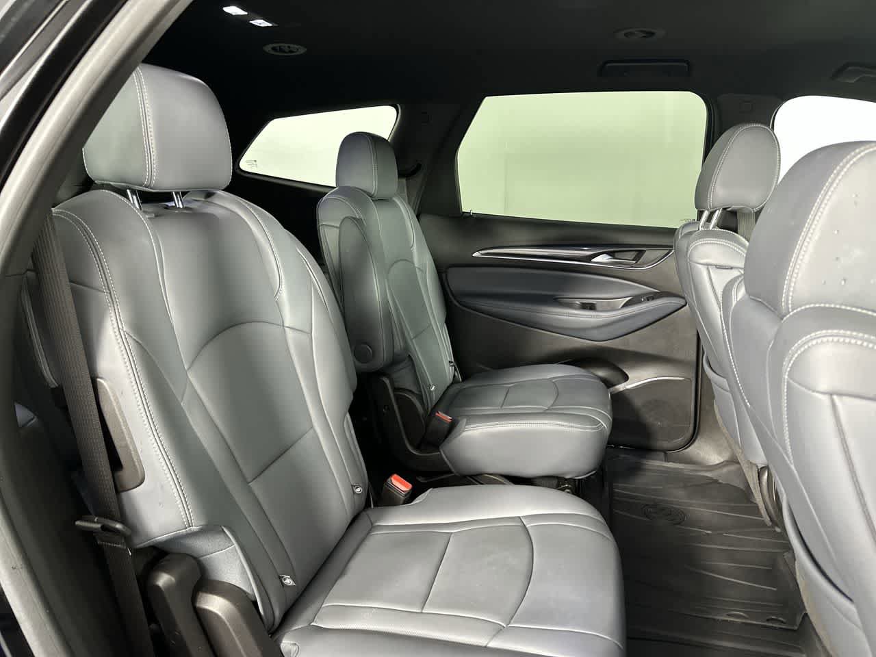 Used 2022 Buick Enclave Essence w/ Sport Touring Edition AWD/4WD image 20