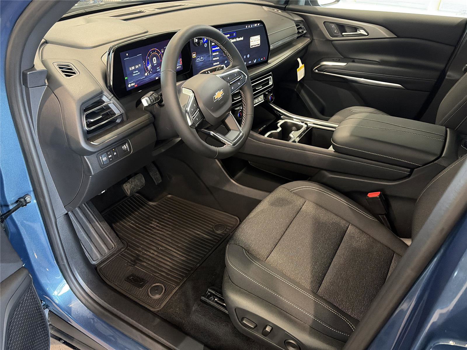 New 2026 Chevrolet Traverse LT w/ Driver Confidence Package image 16