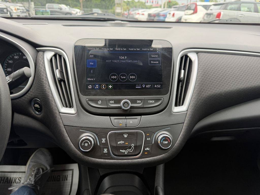 Used 2023 Chevrolet Malibu LS FWD image 15