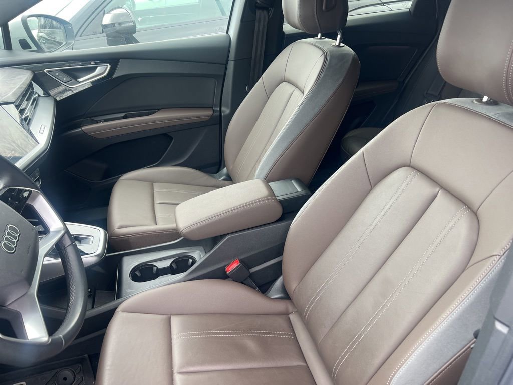 Certified 2022 Audi Q4 e-tron Premium Plus w/ Premium Plus image 4