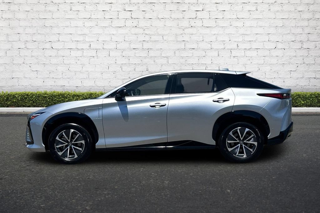 Used 2023 Lexus RZ 450e Premium w/ Technology Package AWD/4WD image 7