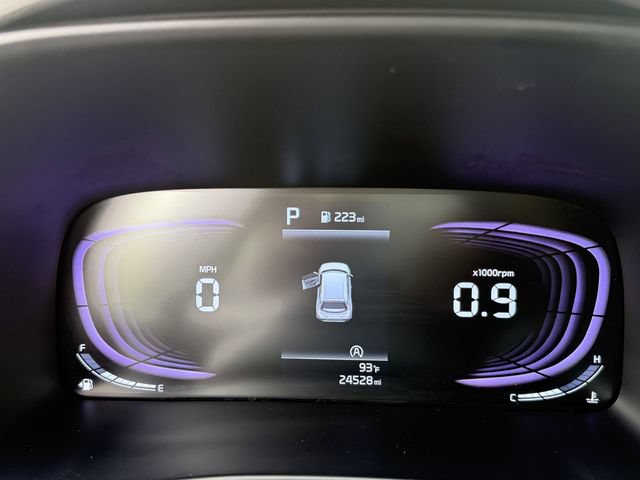 Certified 2025 Kia Soul LX w/ LX Technology Package FWD image 19