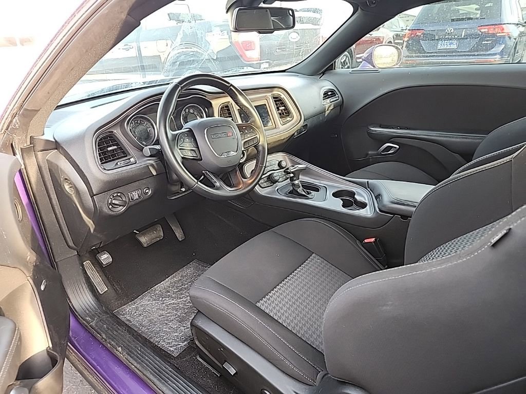 Used 2023 Dodge Challenger GT RWD image 9