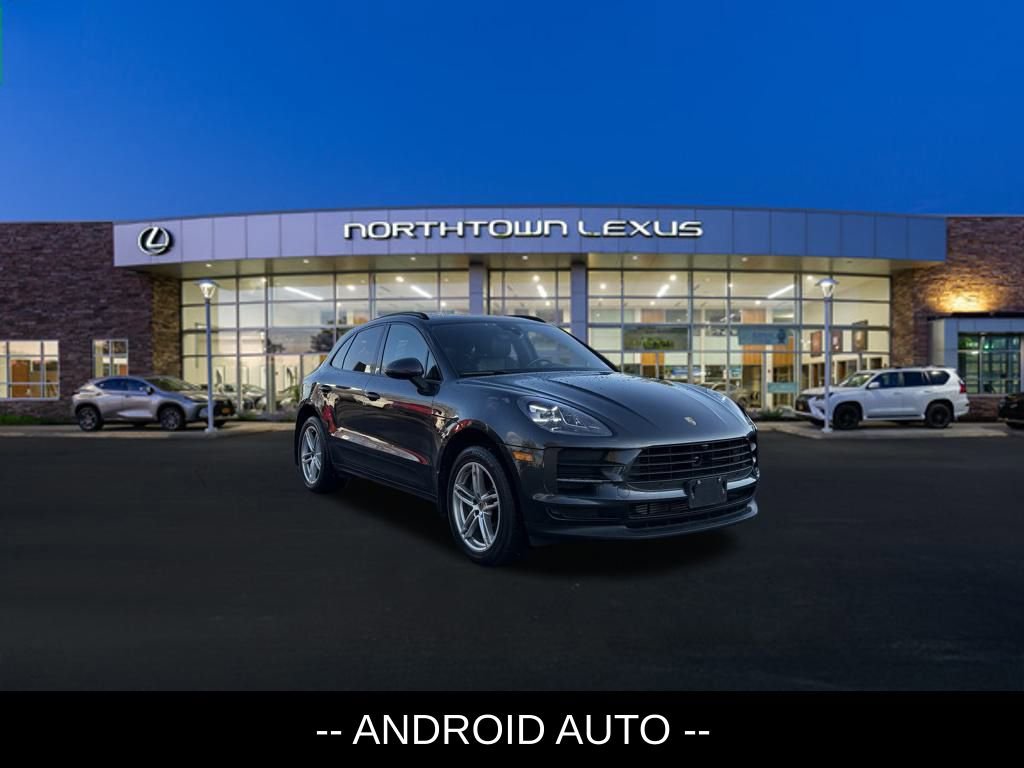 Used 2021 Porsche Macan image 3
