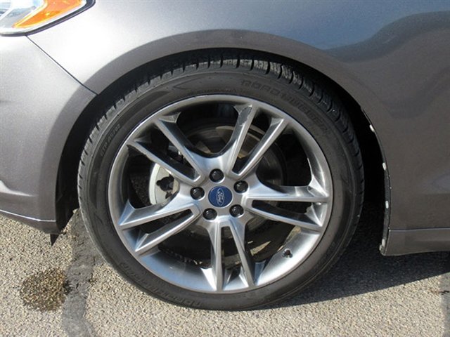 Used 2013 Ford Fusion Titanium w/ Titanium Driver Assist Pkg FWD image 11