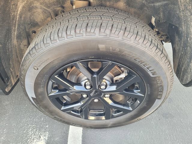 Used 2024 Jeep Grand Cherokee Altitude image 25