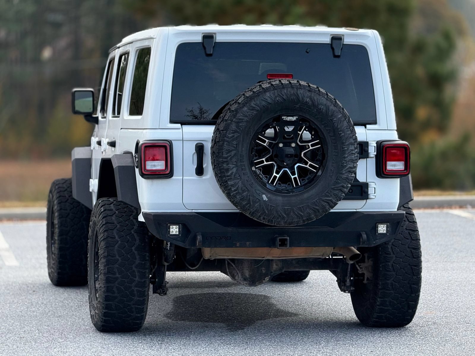 Used 2022 Jeep Wrangler Unlimited Sport w/ Xtreme Recon 35" Tire Package AWD/4WD image 4