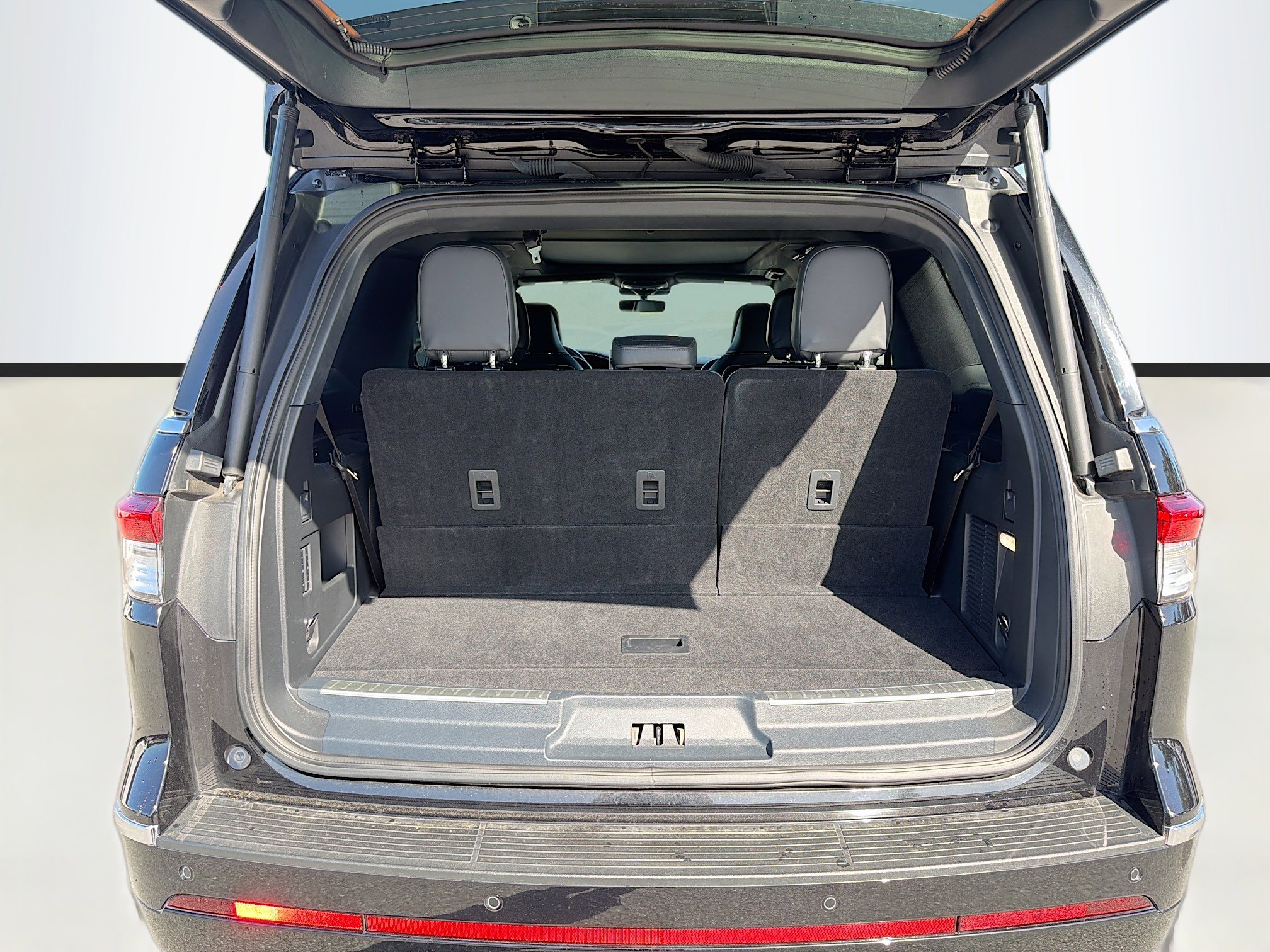 Used 2022 Lincoln Navigator Reserve image 12