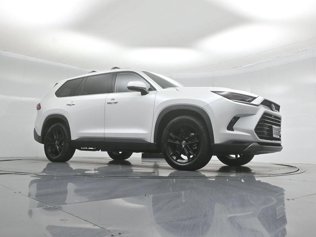 Used 2024 Toyota Grand Highlander AWD Hybrid image 4