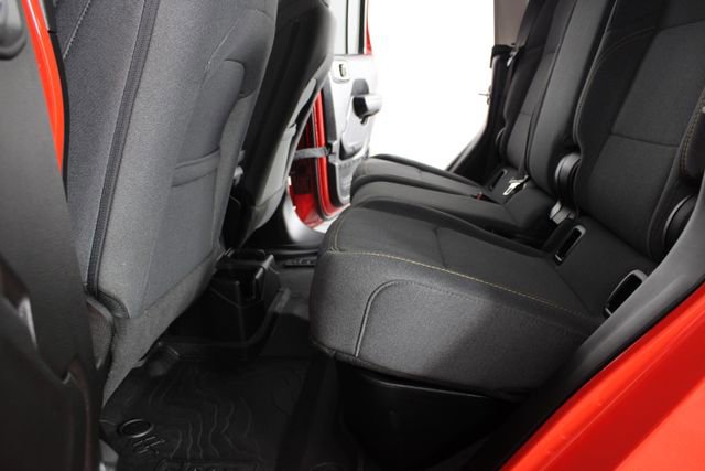 Used 2024 Jeep Gladiator Sport image 16