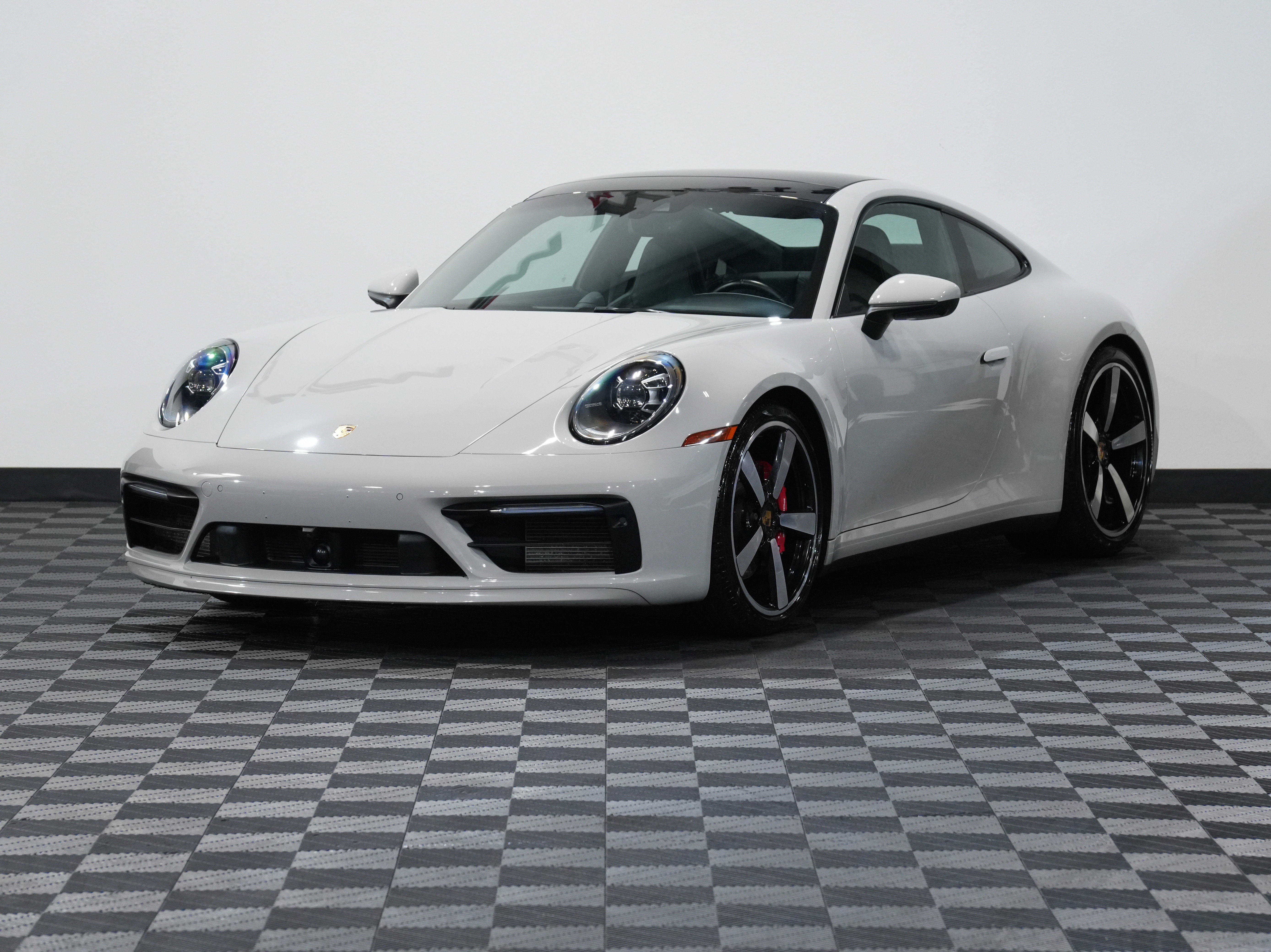 Used 2020 Porsche 911 Carrera 4S image 3