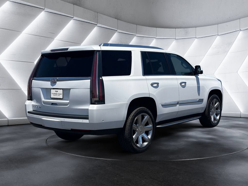 Certified 2020 Cadillac Escalade Luxury RWD image 5