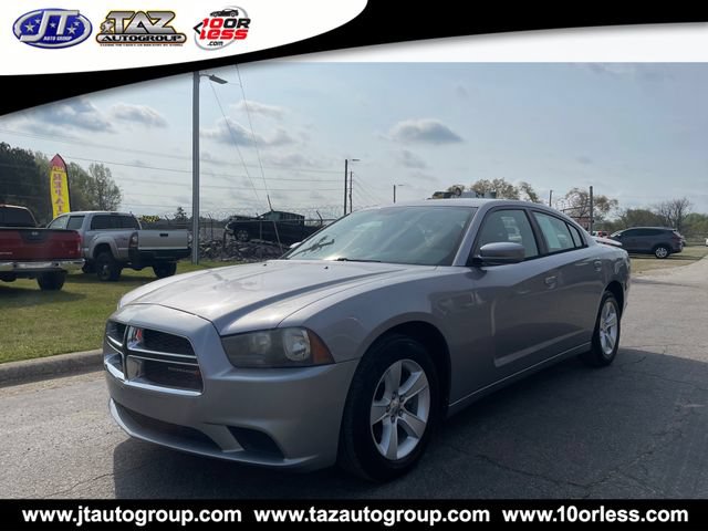 Used 2014 Dodge Charger SE RWD image 7
