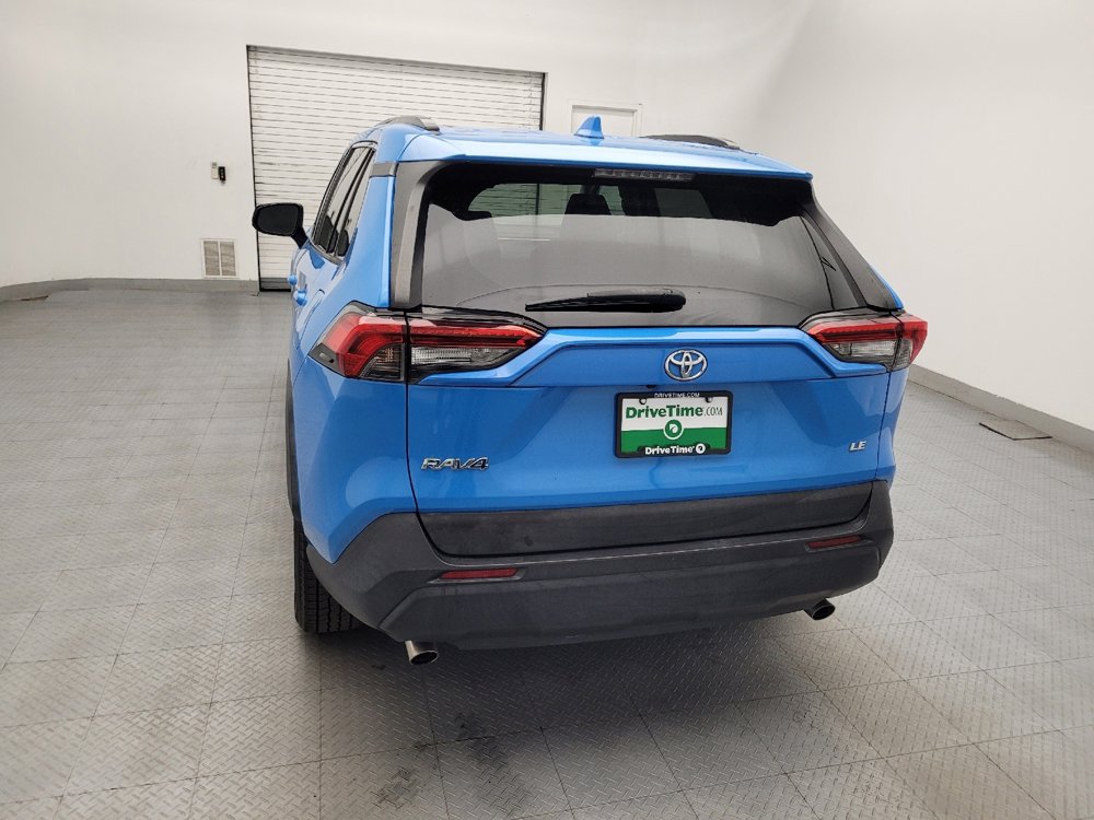 Used 2020 Toyota RAV4 LE image 6