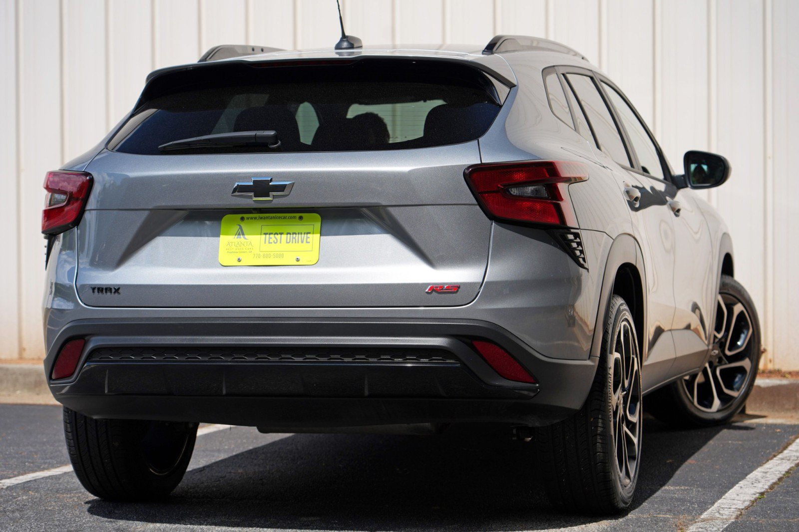 Used 2025 Chevrolet Trax RS FWD image 4