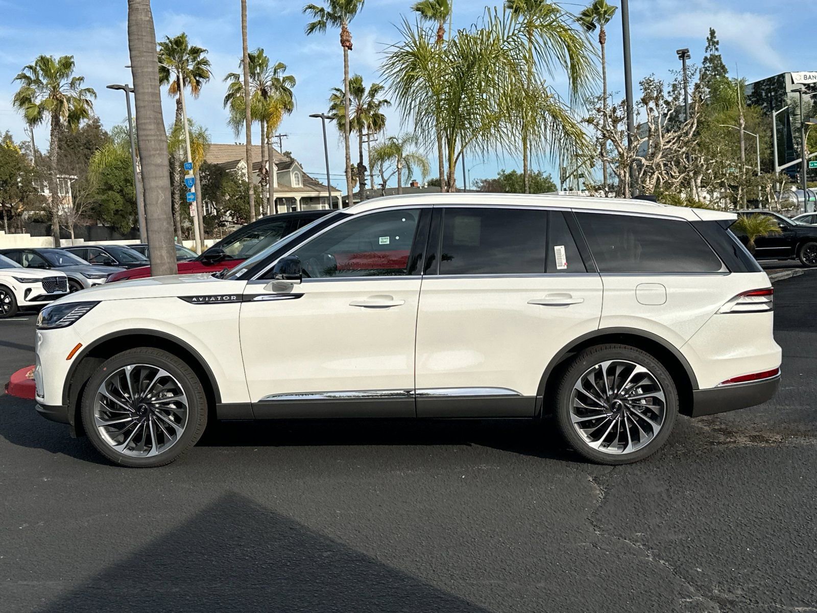 New 2025 Lincoln Aviator Reserve w/ Equipment Group 201A image 7