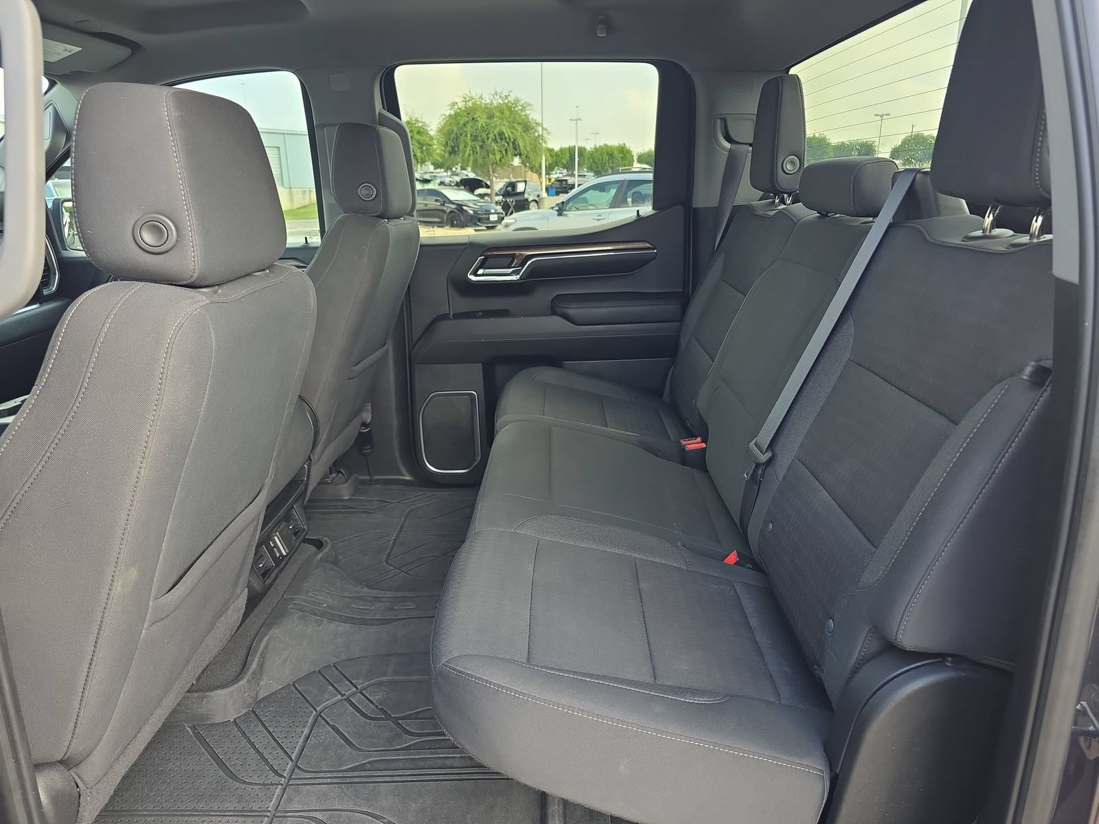 Used 2022 Chevrolet Silverado 1500 LT RWD image 11