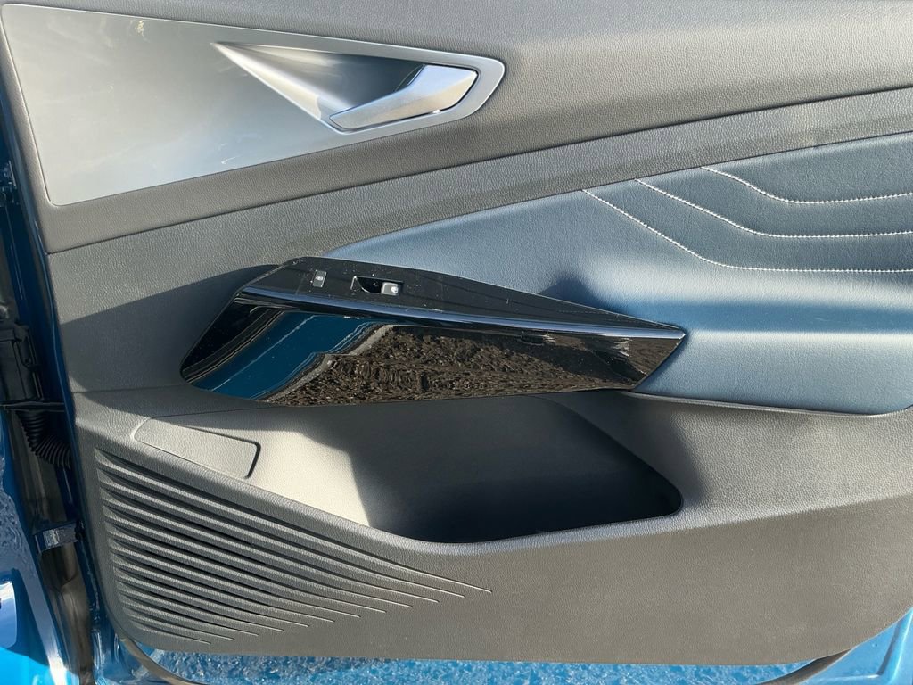 New 2026 Volkswagen ID.4 Pro S image 16