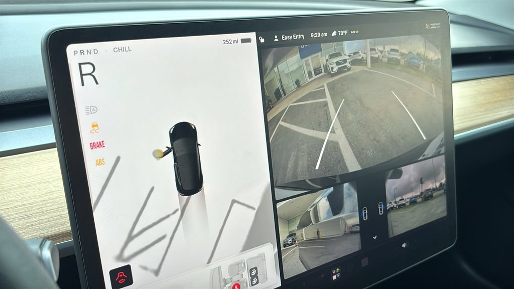 Used 2023 Tesla Model 3 Standard Range RWD image 16