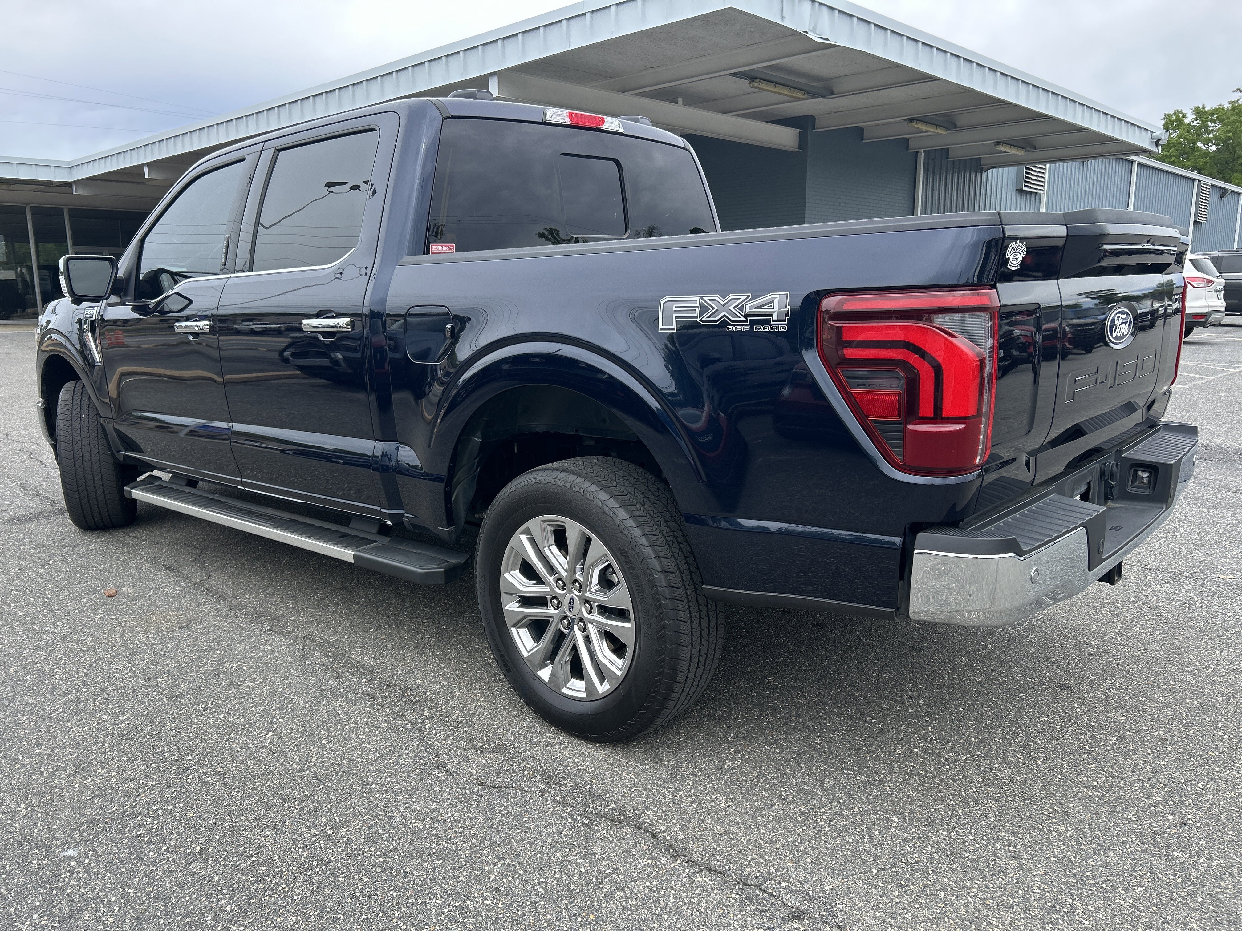 Used 2024 Ford F150 Lariat w/ Bed Utility Package image 5